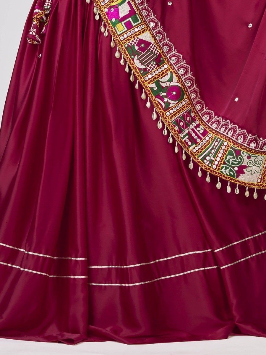 Color_Maroon