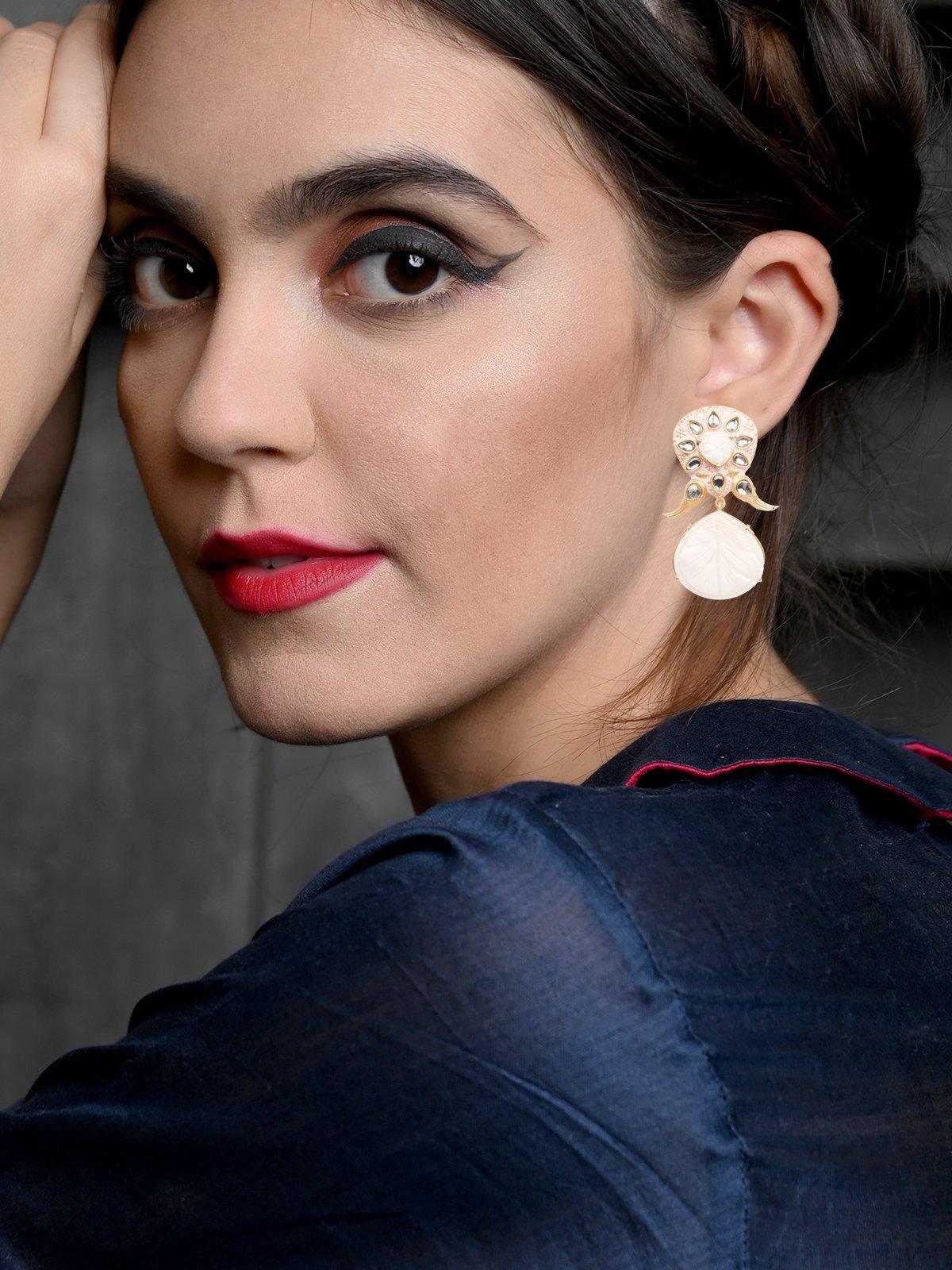 Women's Fusion Fairy White Earrings With Kundan Detailin