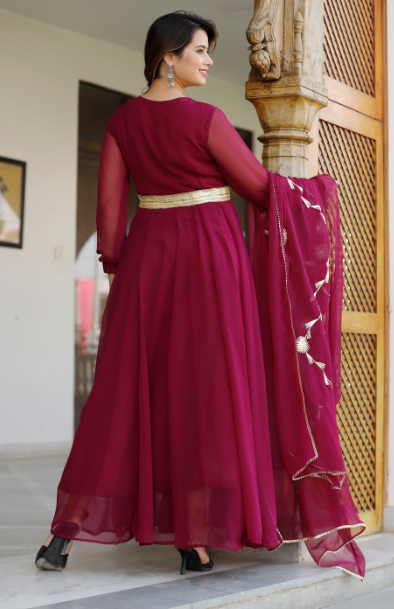 Women's Violet Kurta And Dupatta With Gota Patti Detailing