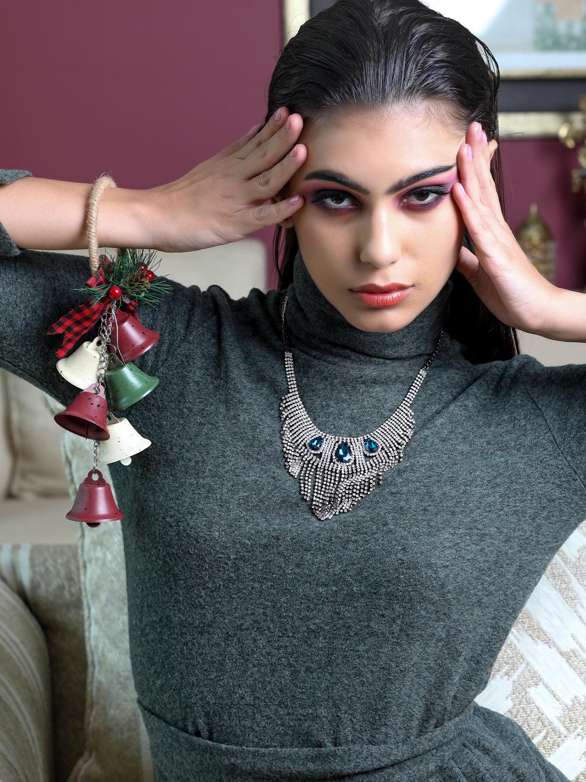 Women's Gorgeous Crystal Necklace Embellished With Blue Ston
