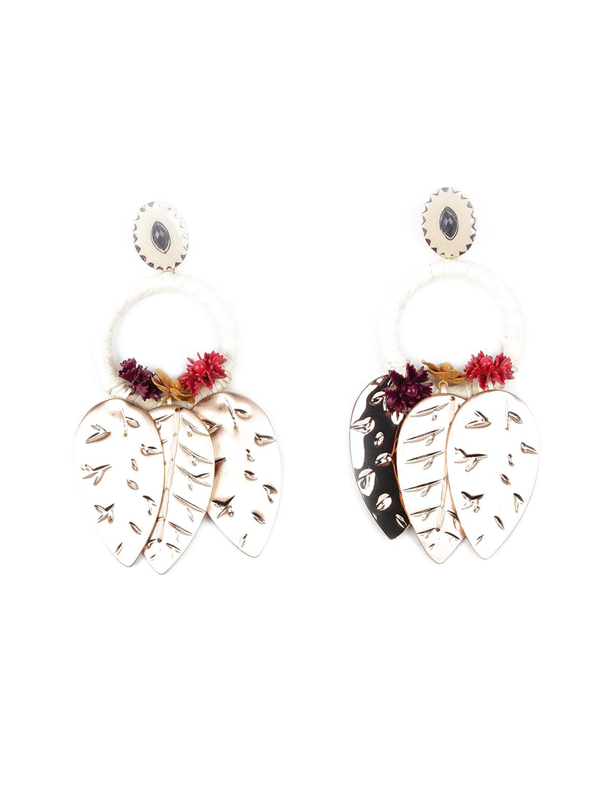 Women's Gorgeous Gold Pleated Leaf Design Earring