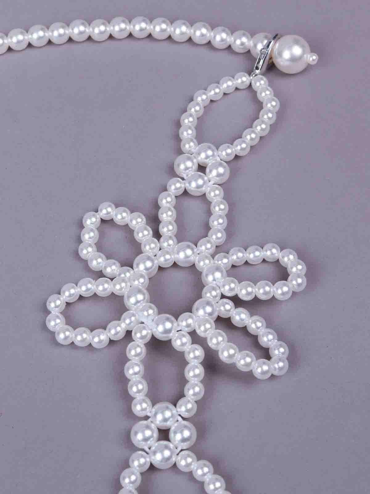 Women's Gorgeous White Structured Bow-Shaped Necklac
