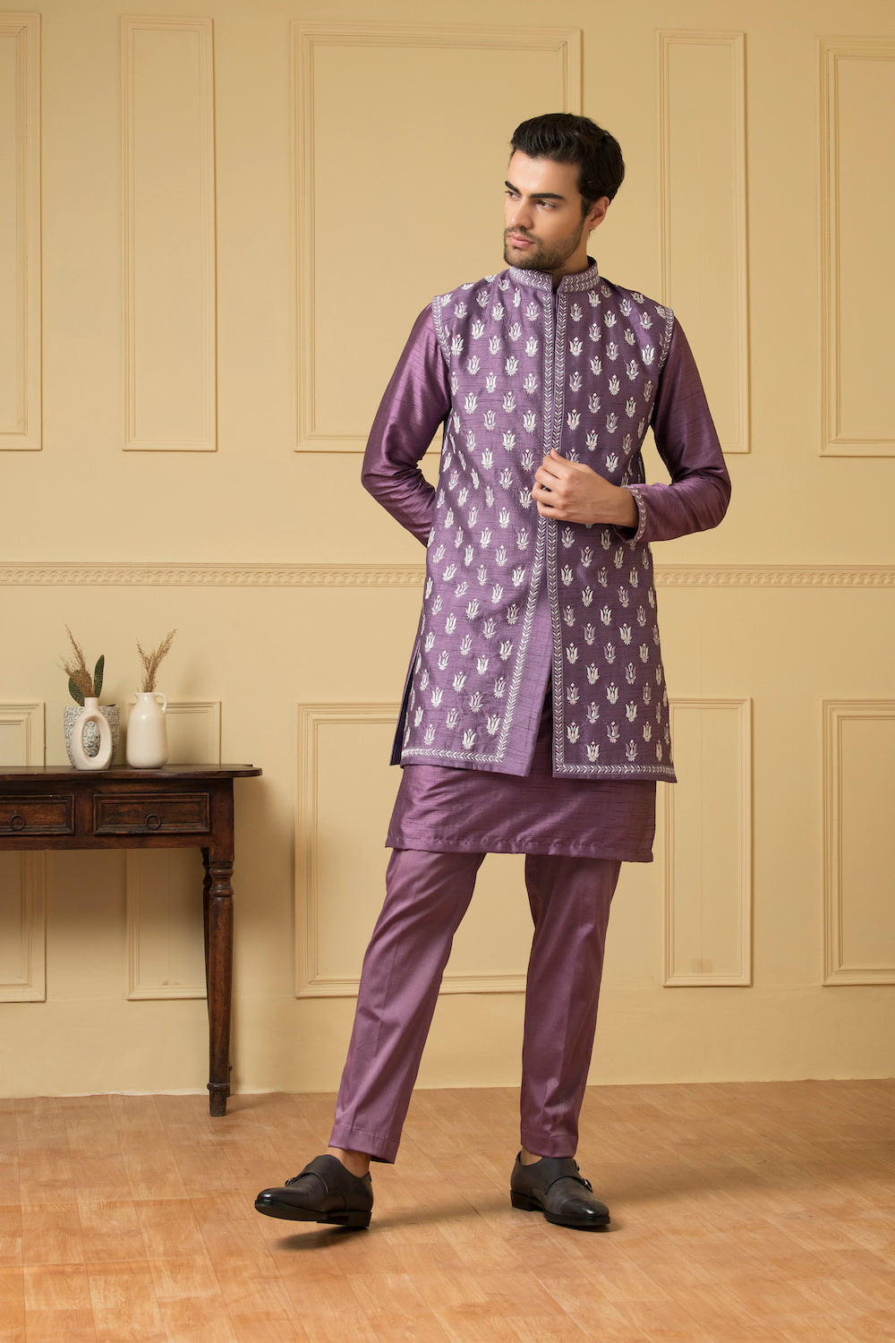 Men's Purple Embroidered Nehru Jacket And Kurta Set - Hilo Design
