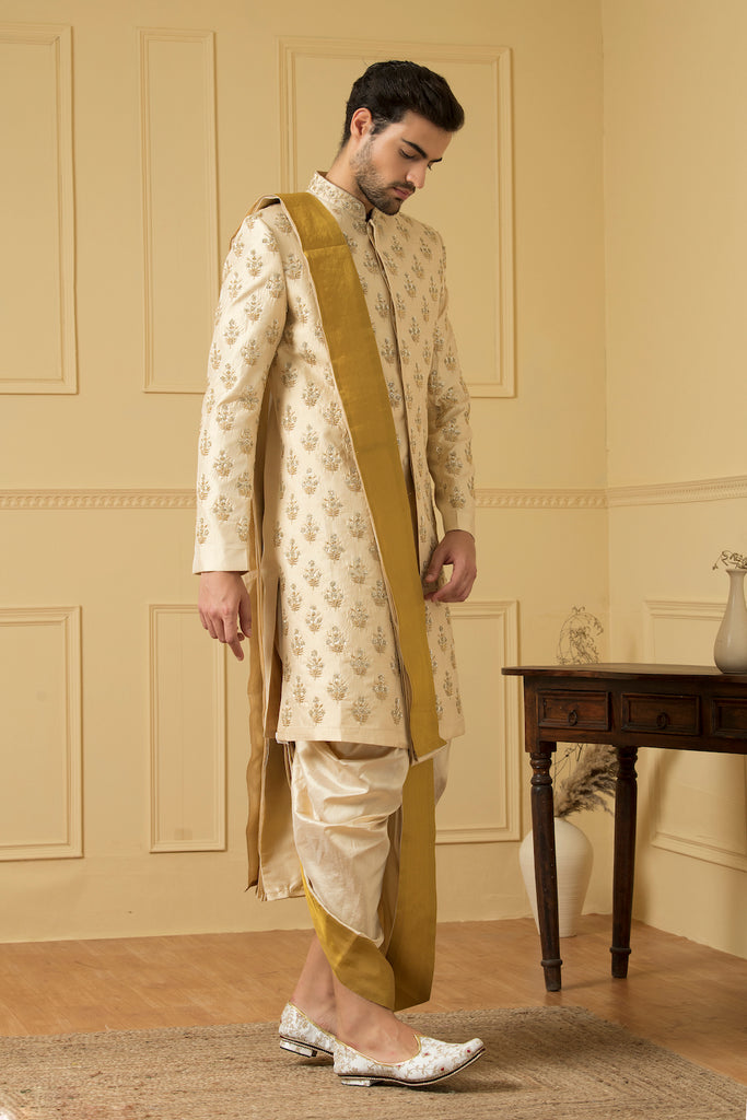 Men's Gold Boota Sherwani Zardosi