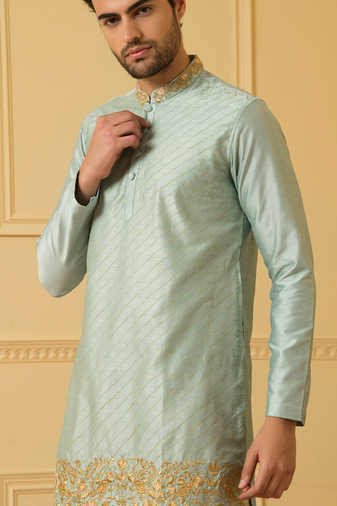 Men's Zari Embroidered Kurta