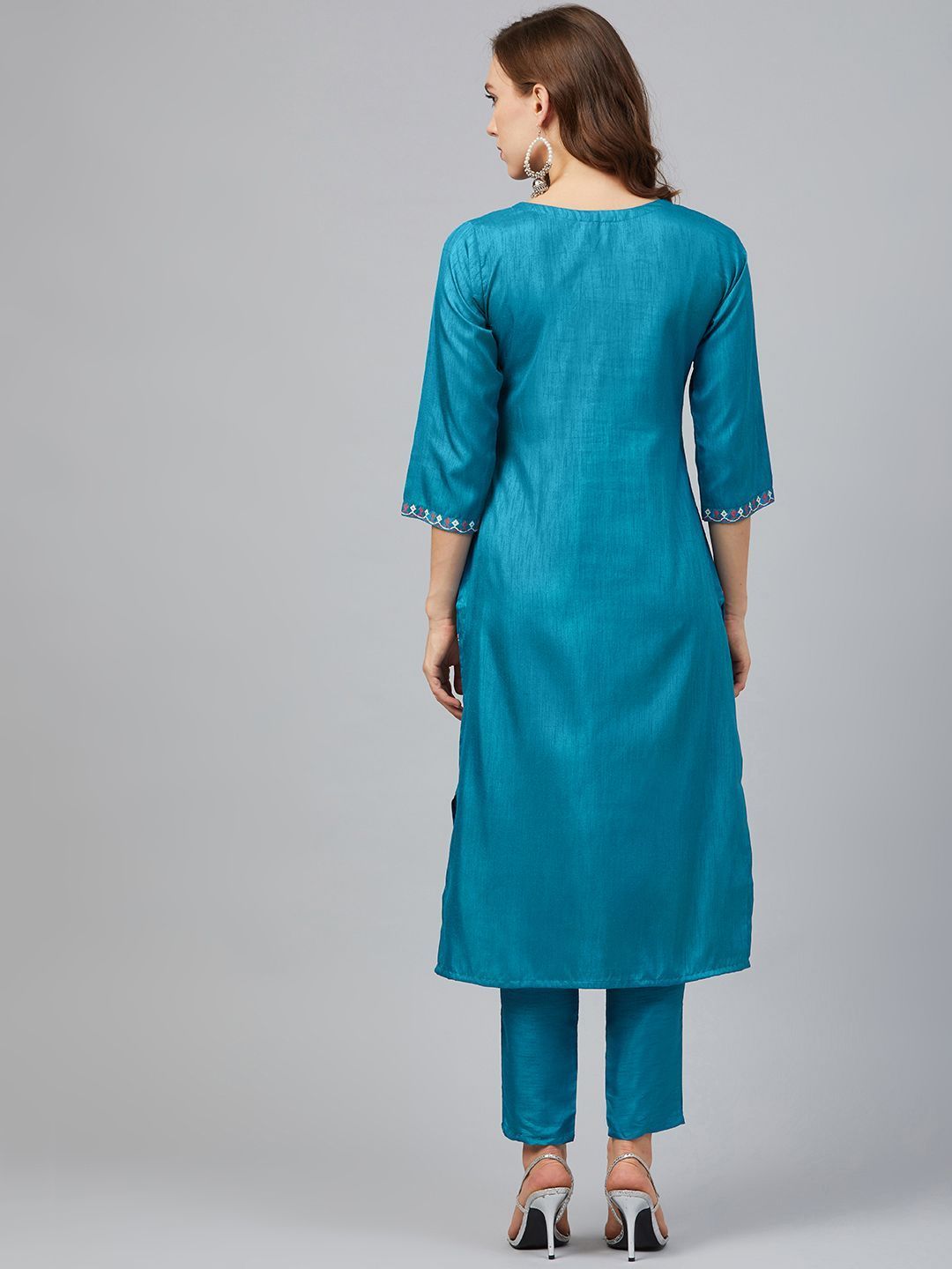 Color_Peacock Blue