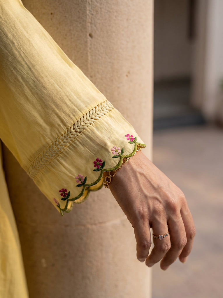 Women's Butter Yellow Roman Silk Floral Embroidered Kurta Set with Ombre Dupatta