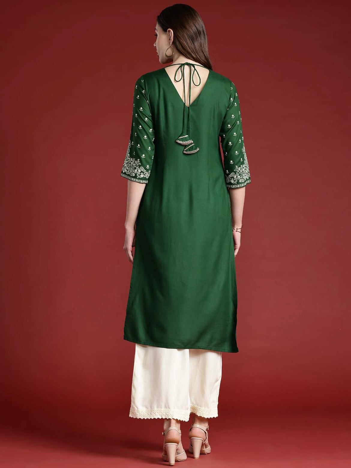 Women's Embellished Daily Wear Cotton Blend Kurta