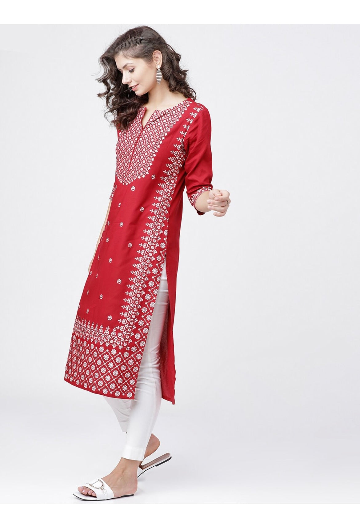 Women's Red Embellished Daily Wear Cotton Blend Kurta - Cheera