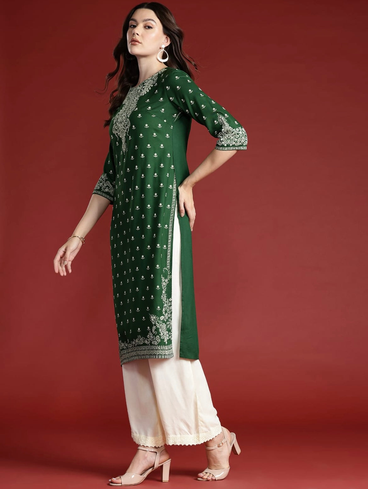 Women's Embellished Daily Wear Cotton Blend Kurta