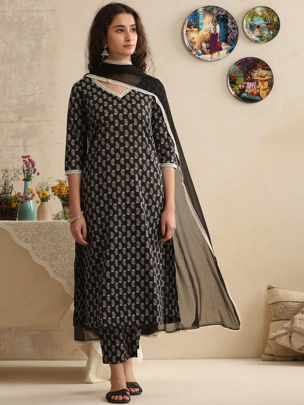 Color_Black