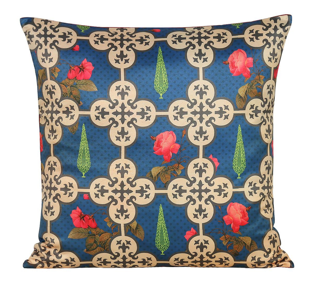 Clover Knotty Satin Blend Cushion Cover Set of 5