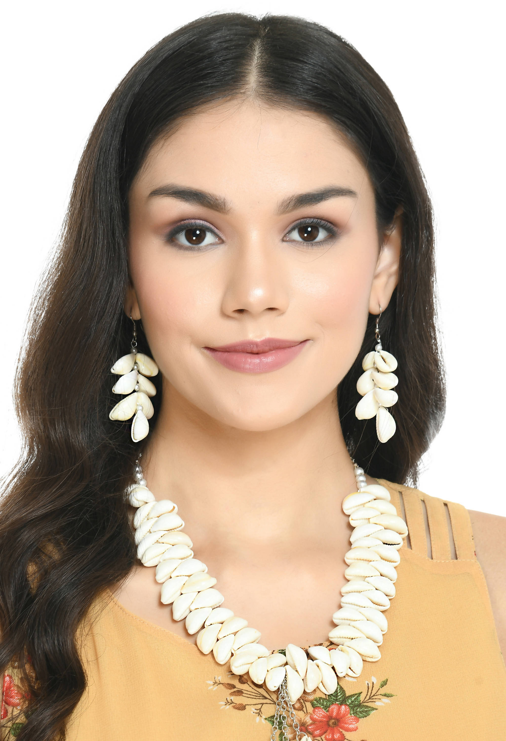 Trendia Traditional Cream Colour Seap design Necklace with