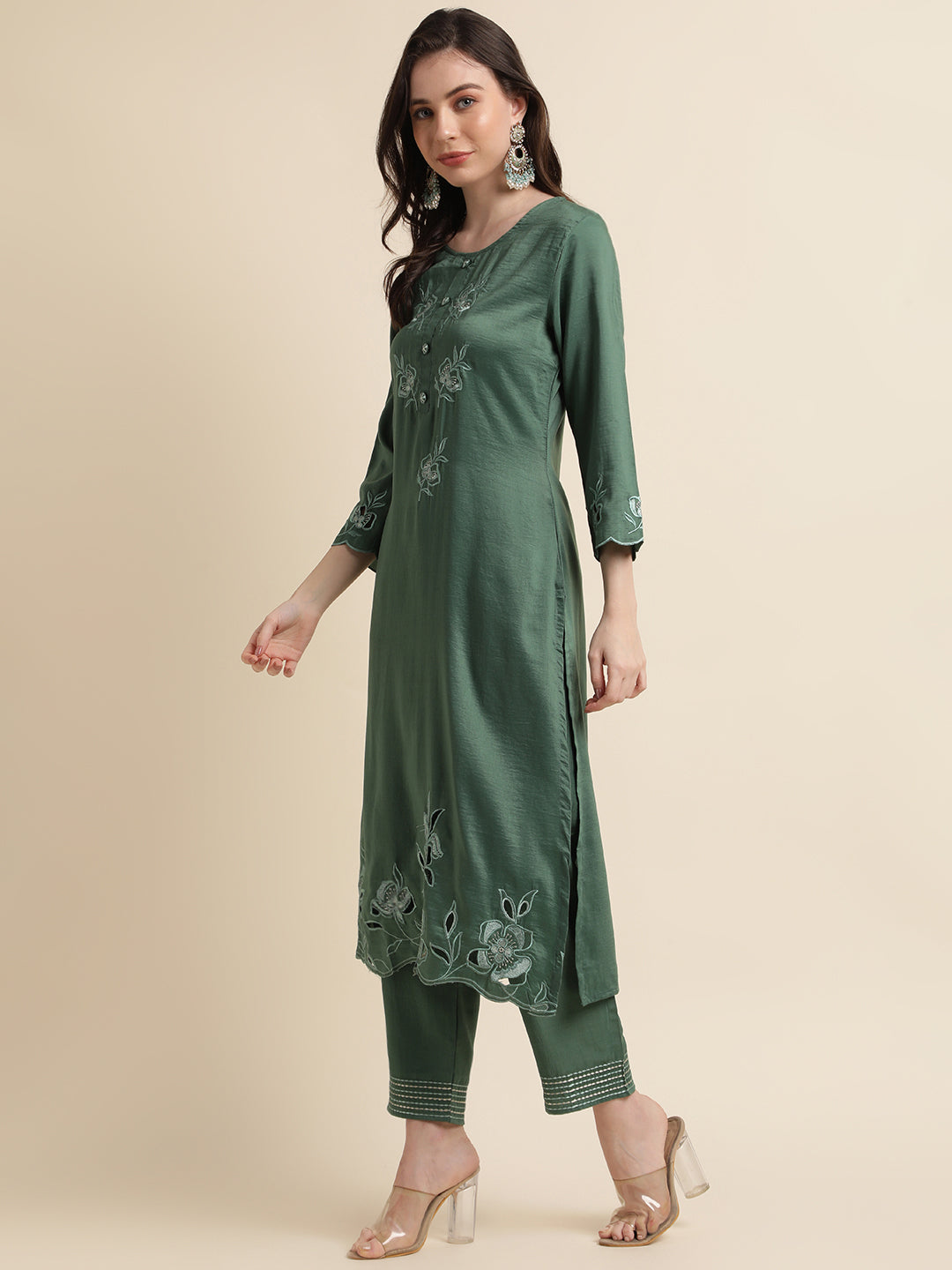 Women's Green Chinon Silk Embroidered Straight Kurta With Trouser & Dupatta - Navyaa