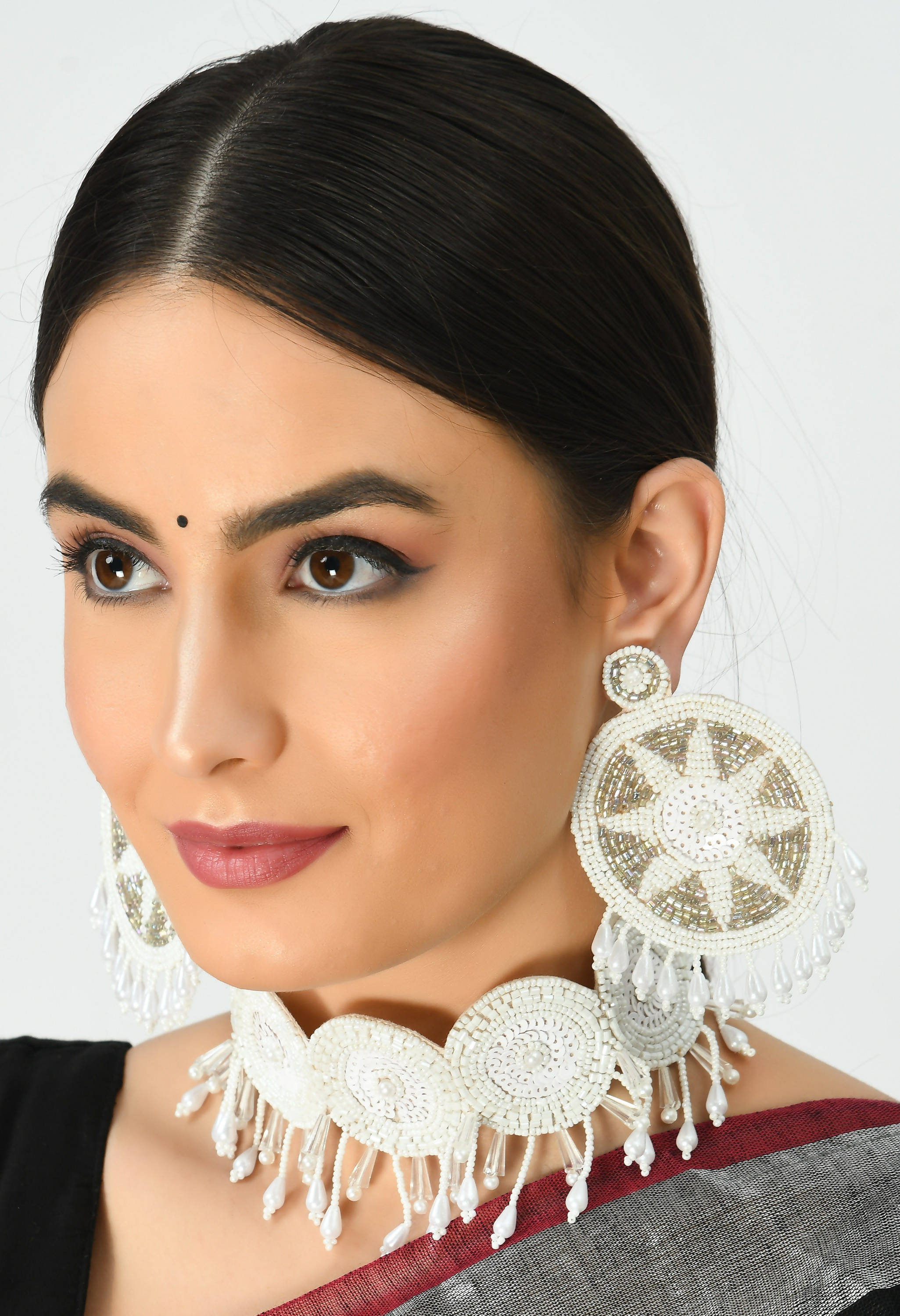 Johar Kamal Handicraft Pearls Necklace with Ear