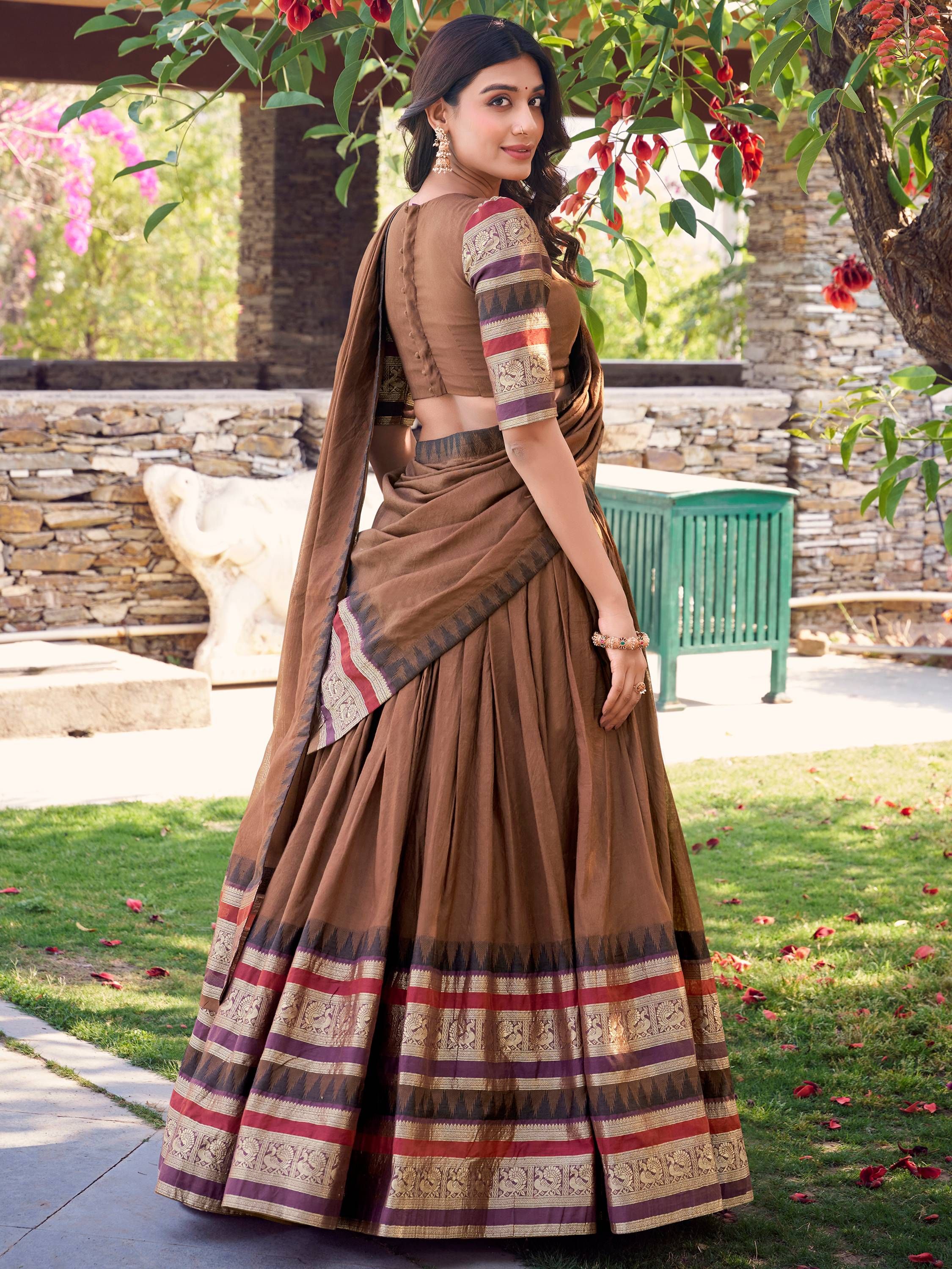 Color_Brown