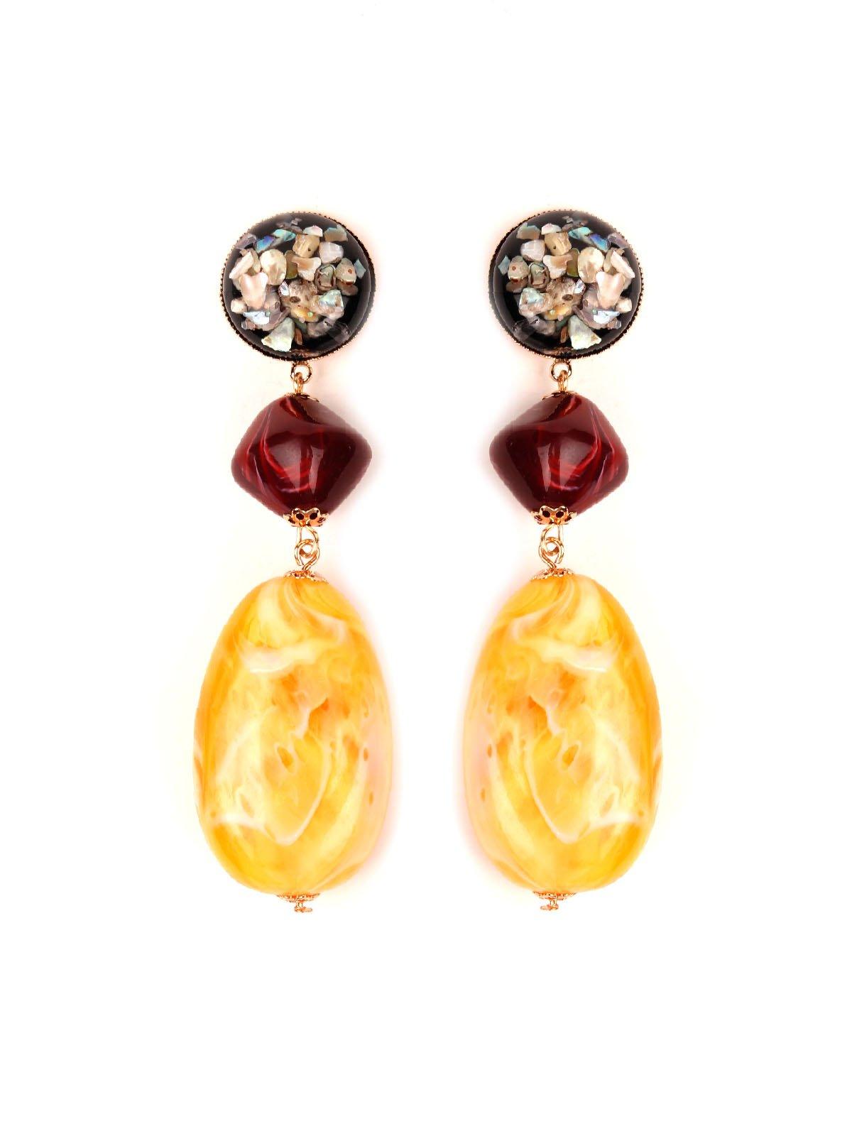Women's Maroon And Yellow Shell-Shaped Earring