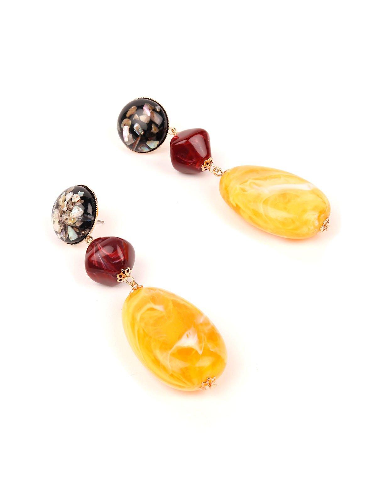 Women's Maroon And Yellow Shell-Shaped Earring