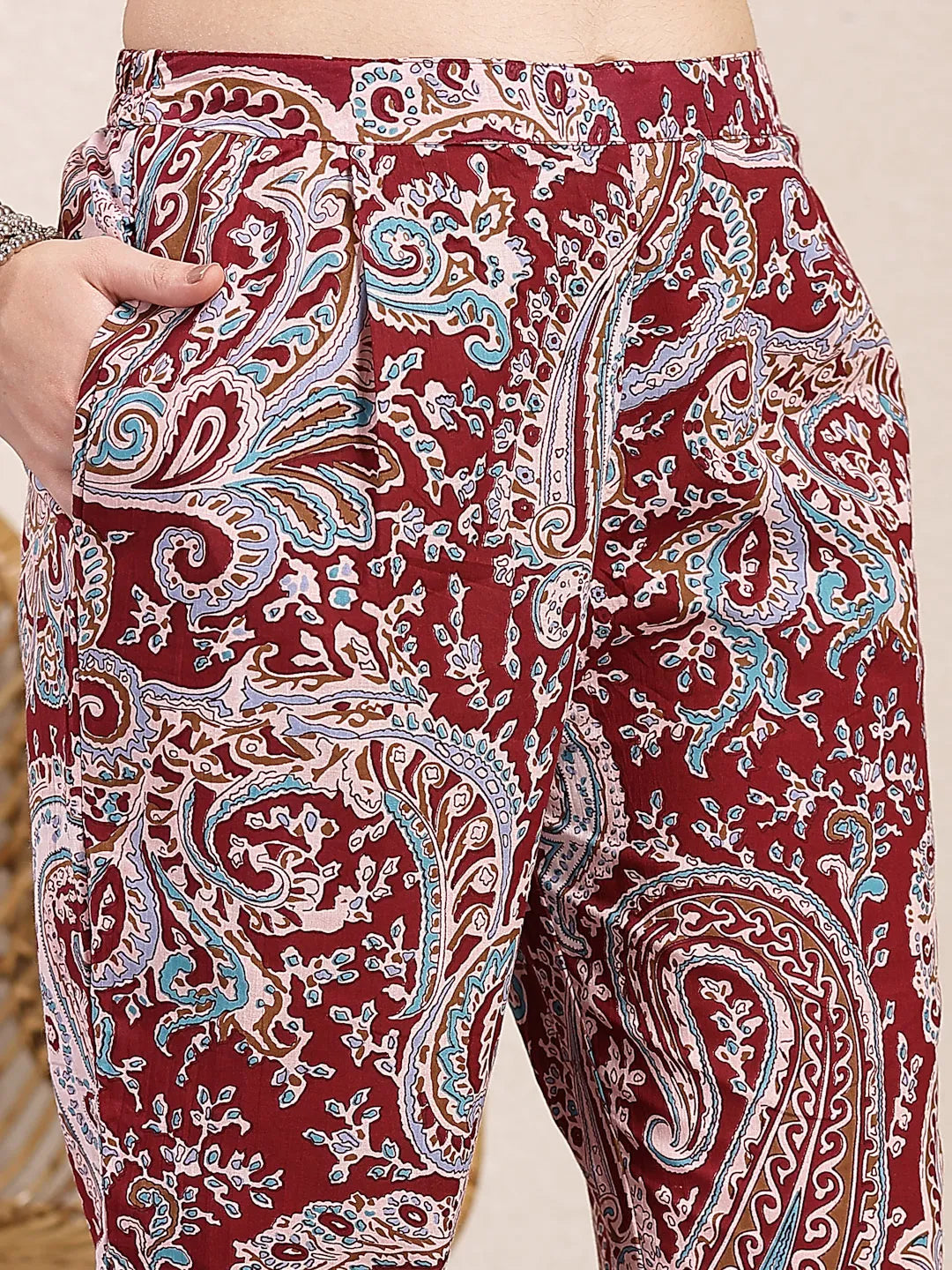 Color_Maroon