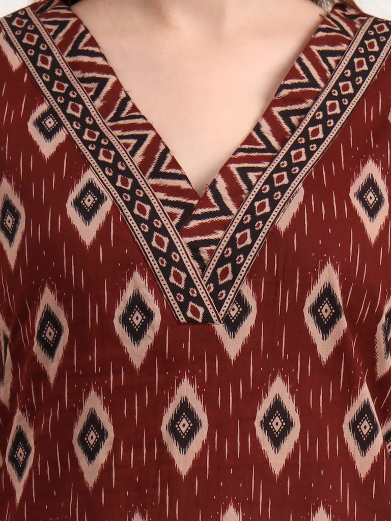Color_Maroon