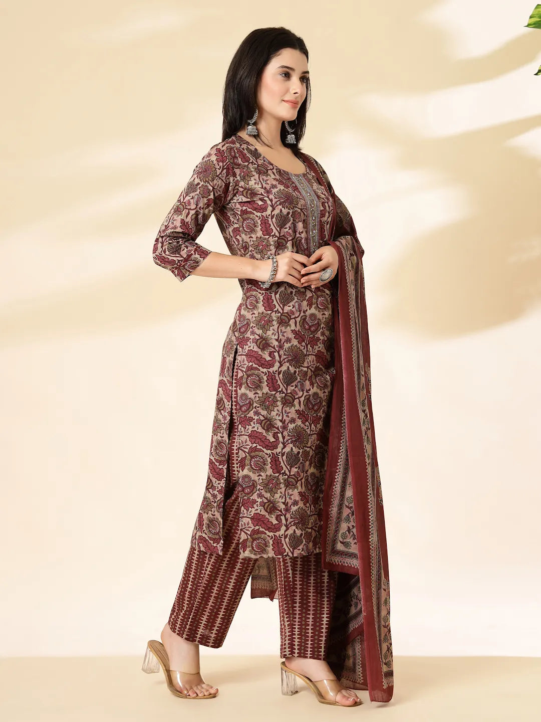 Color_Maroon