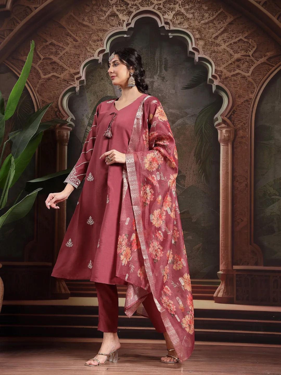 Color_Maroon