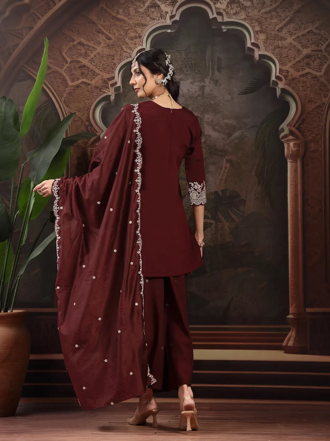 Color_Maroon