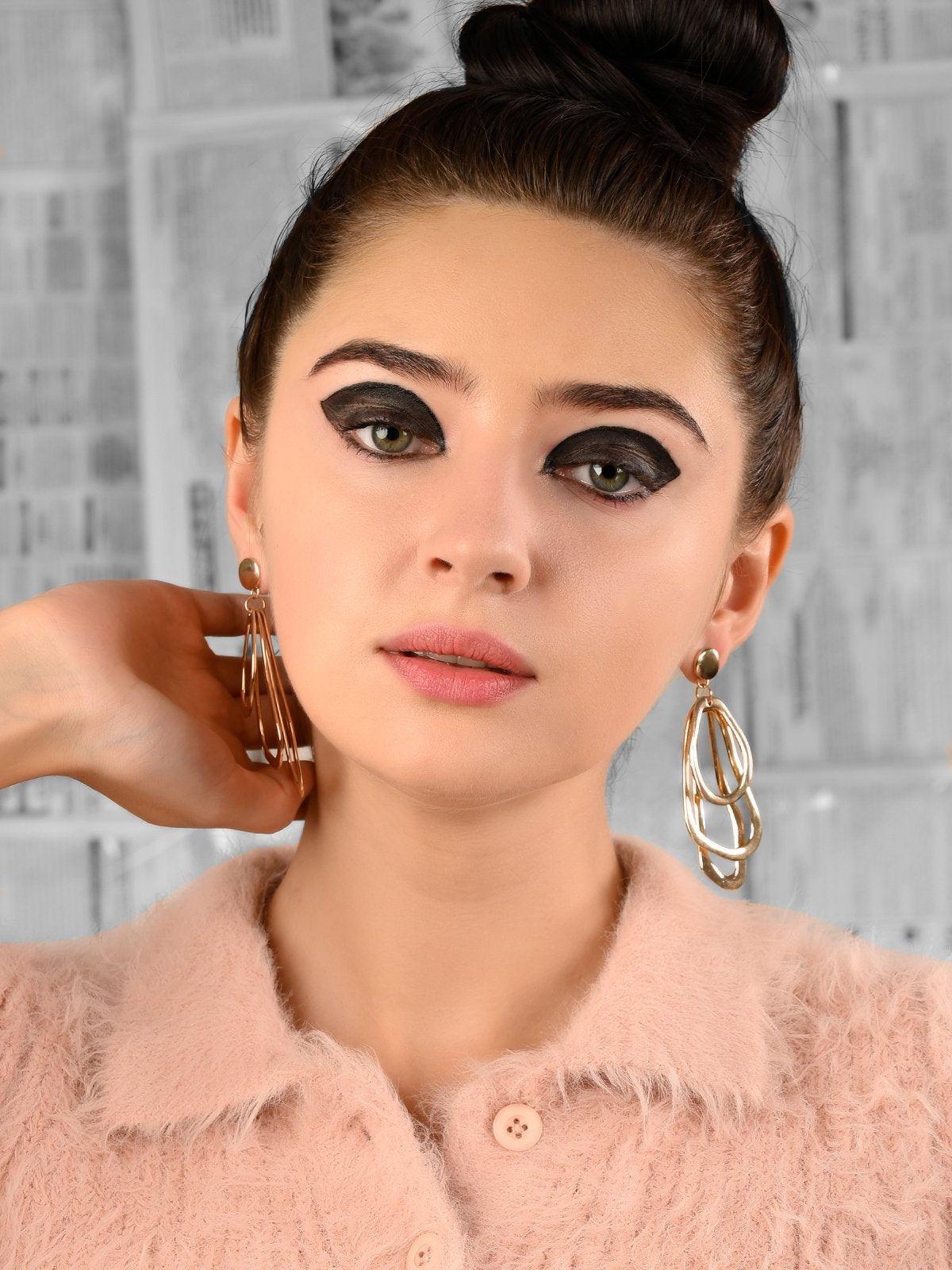 Women's Metal Linked Earring