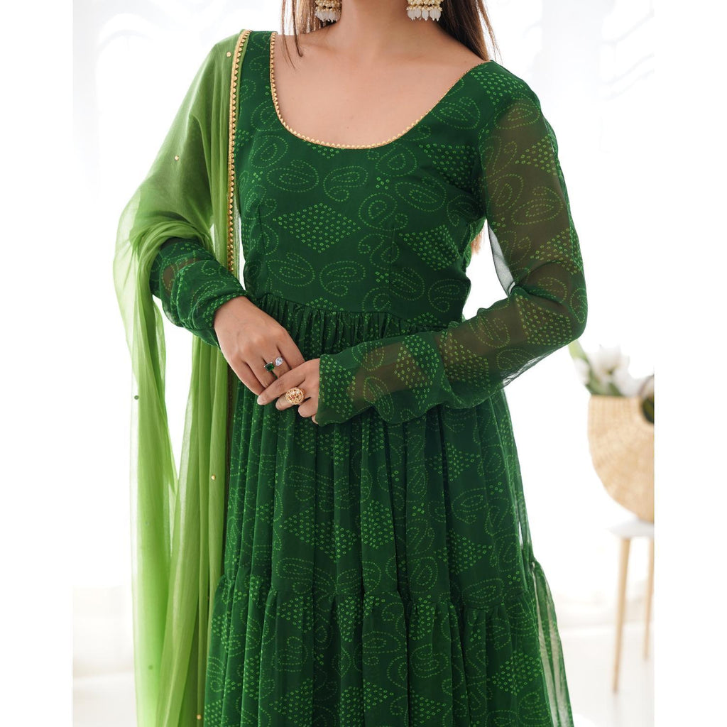 Women's Green Bandhani Tiered Anarkali Kurta With Dupatta