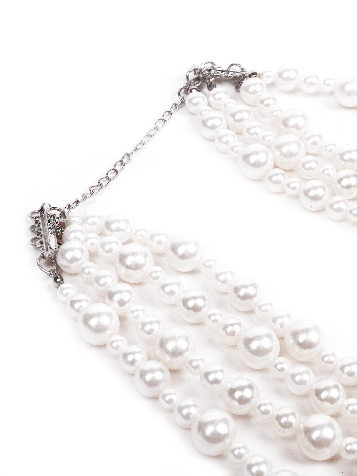 Women's Multi-Layered White Pearl Necklace A Cute Flowe