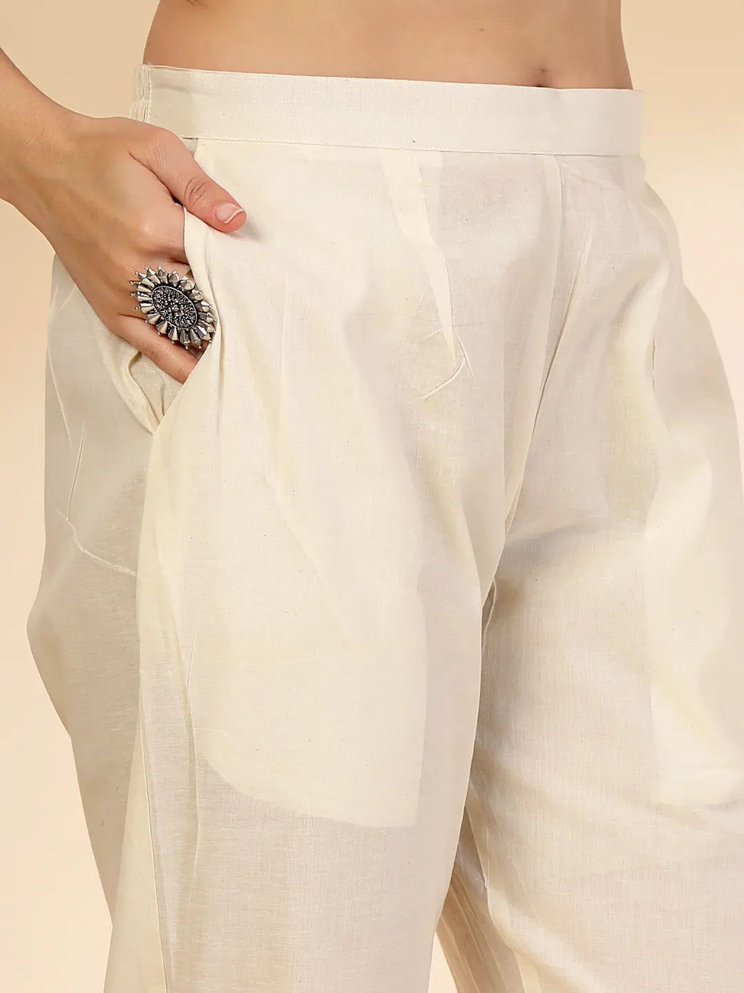 Color_Off White