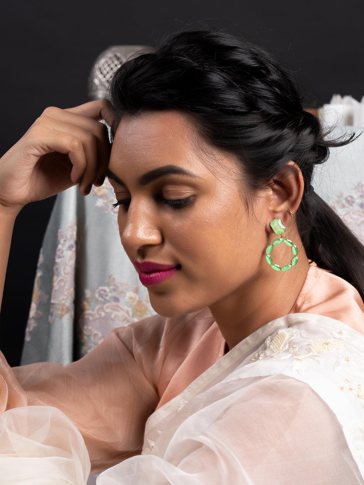 Women's Parrot Green Minimal Cute Dangle Earring