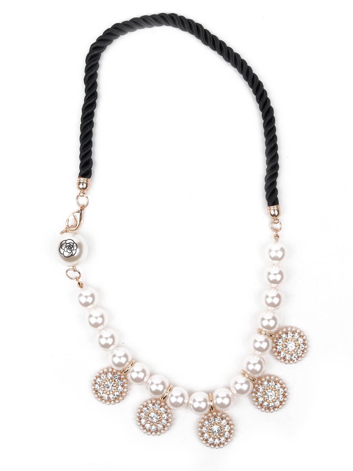 Women's Pearl Necklace Embellished With Charm