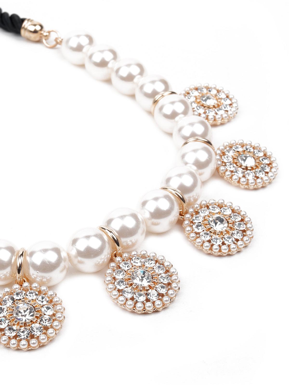 Women's Pearl Necklace Embellished With Charm