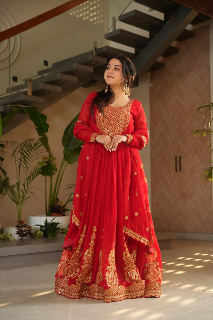 Women's Red Blooming Gown & Dupatta With Zari Embroidery Work
