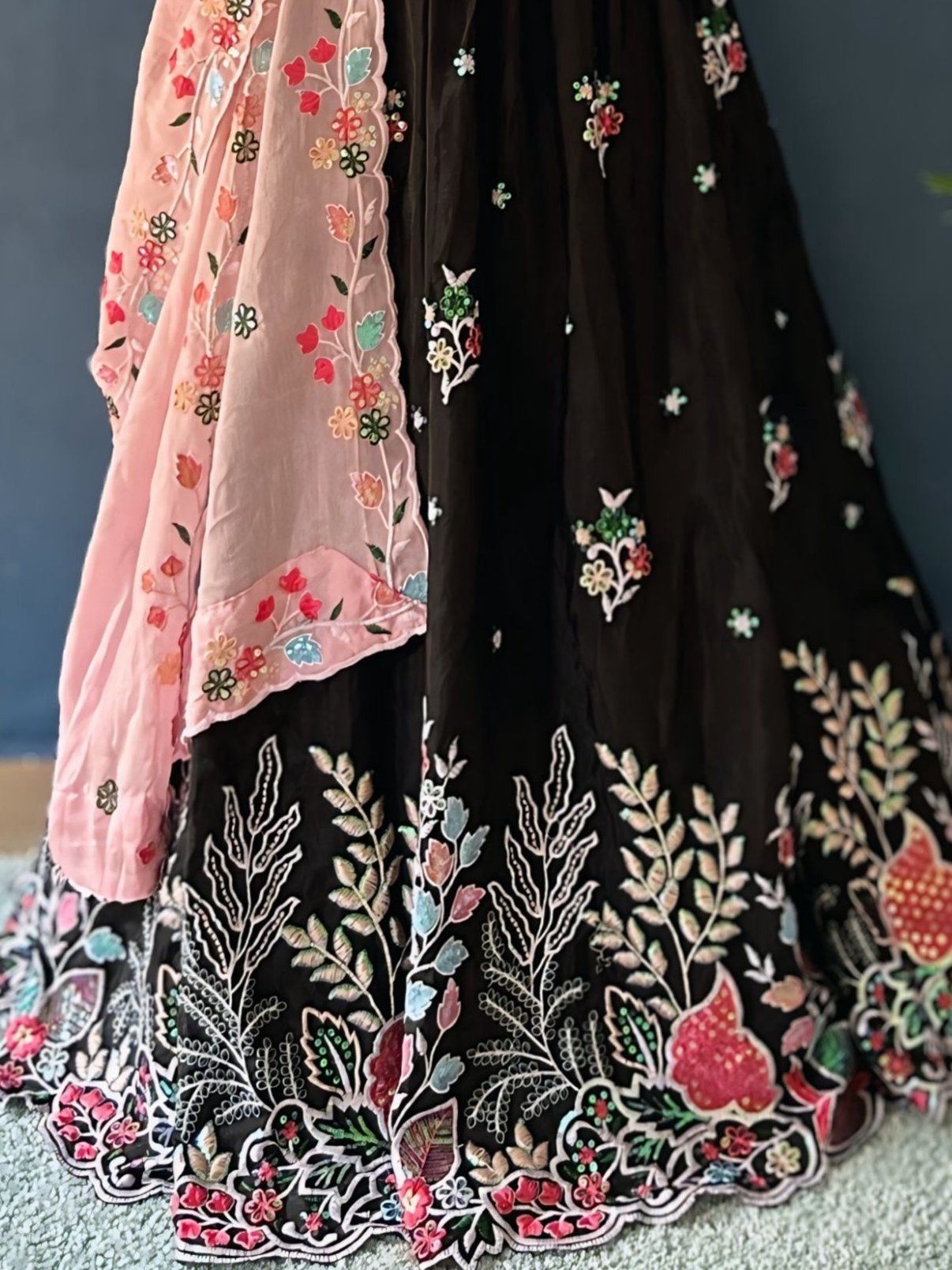 Color_Black