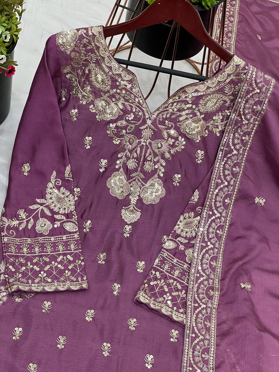 Color_Maroon