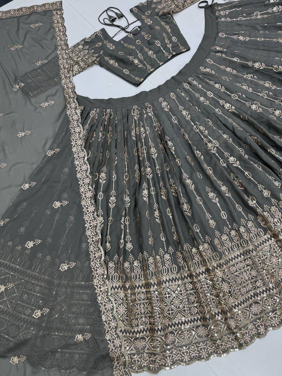 Color_Grey