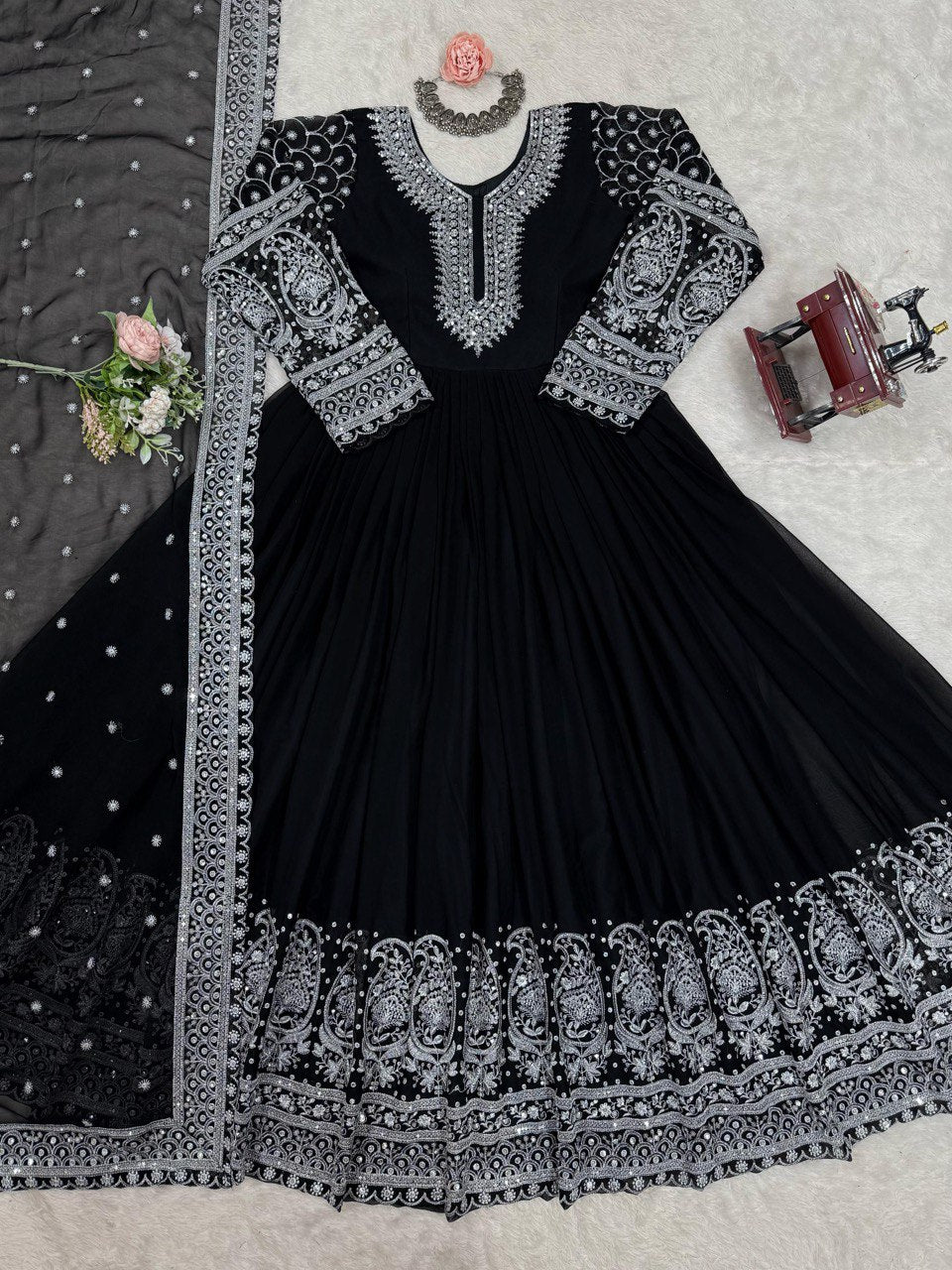 Color_Black