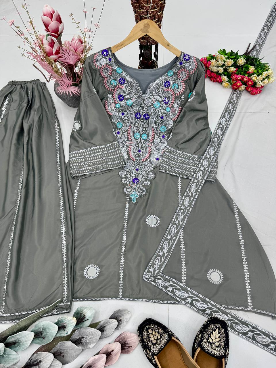 Color_Grey