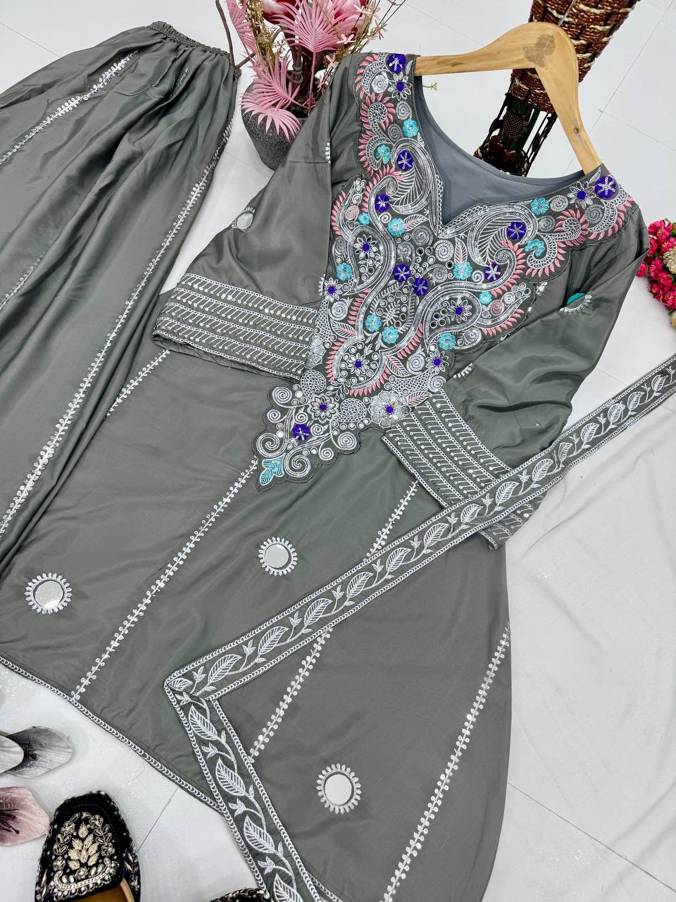 Color_Grey