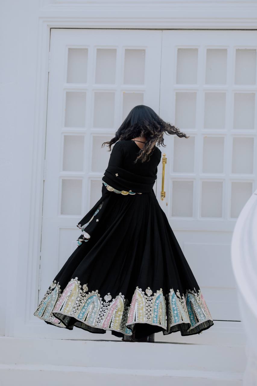 Color_Black
