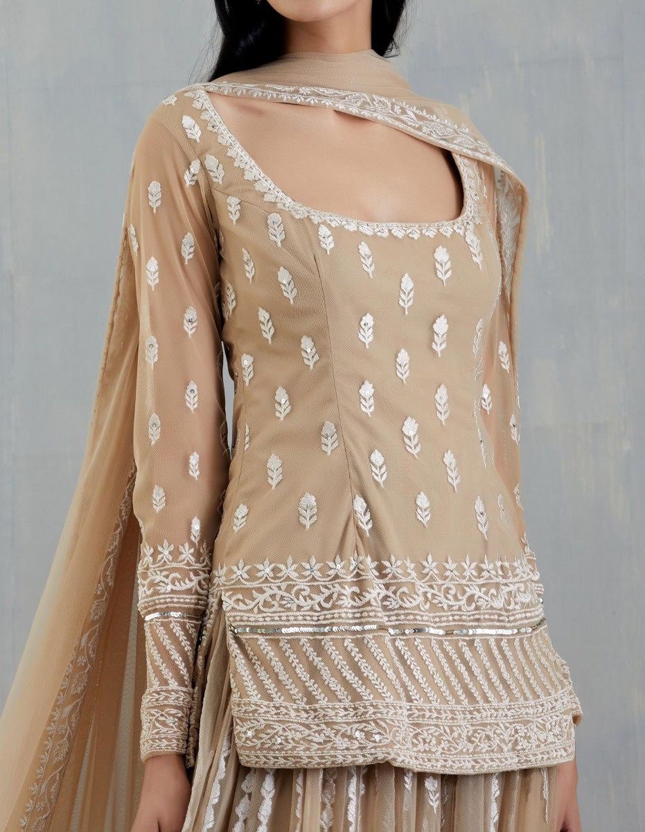 Color_Beige