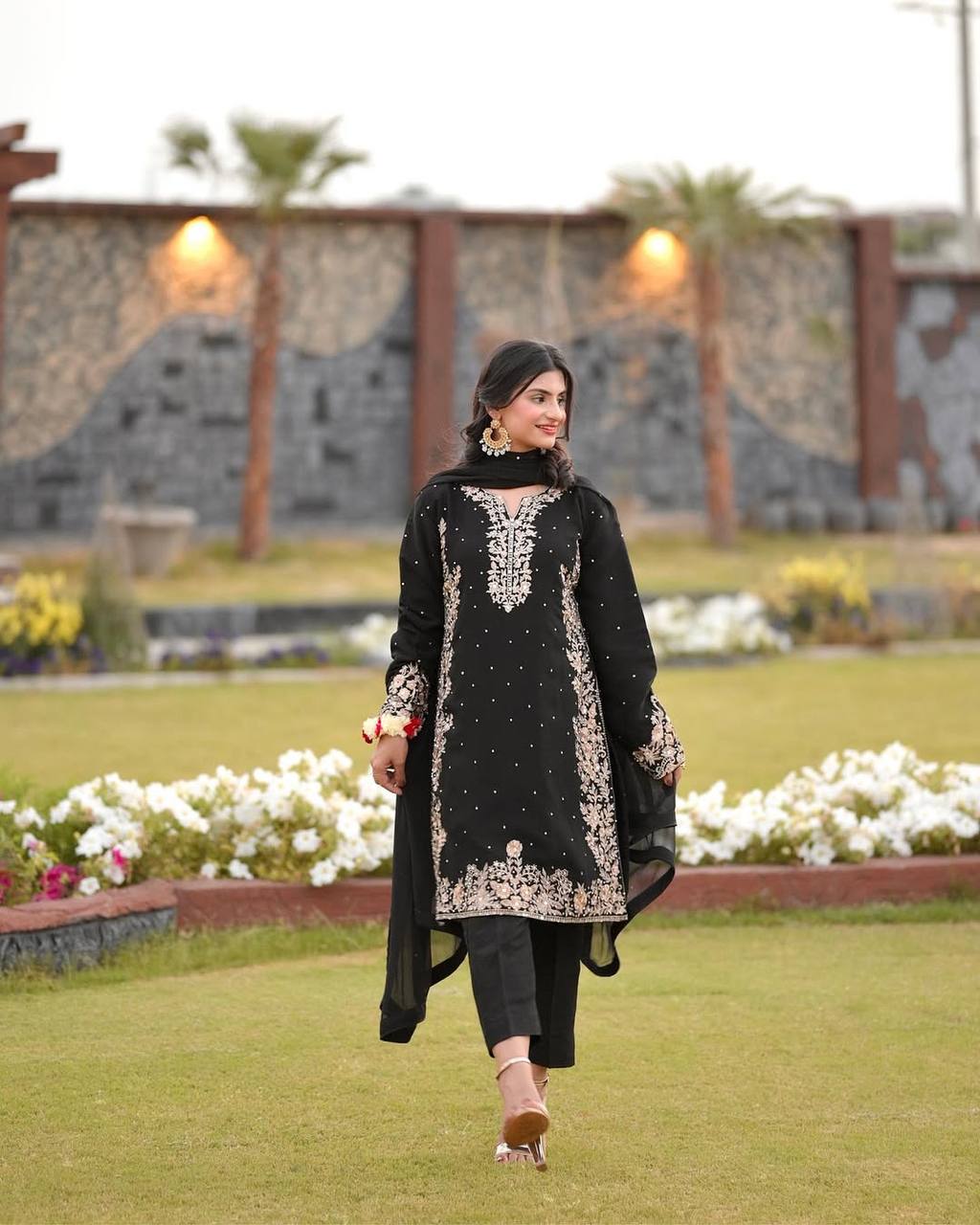 Color_Black