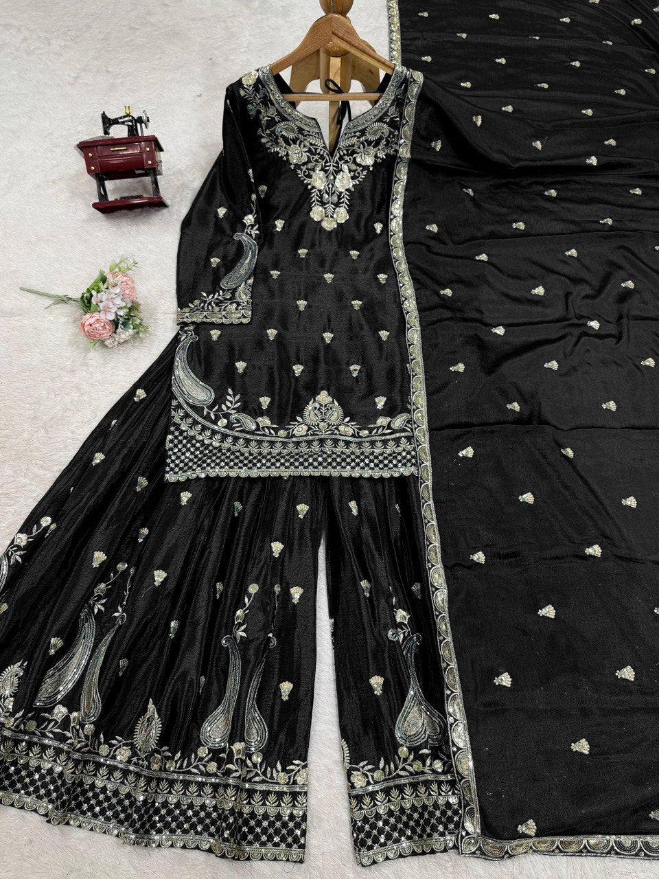 Color_Black