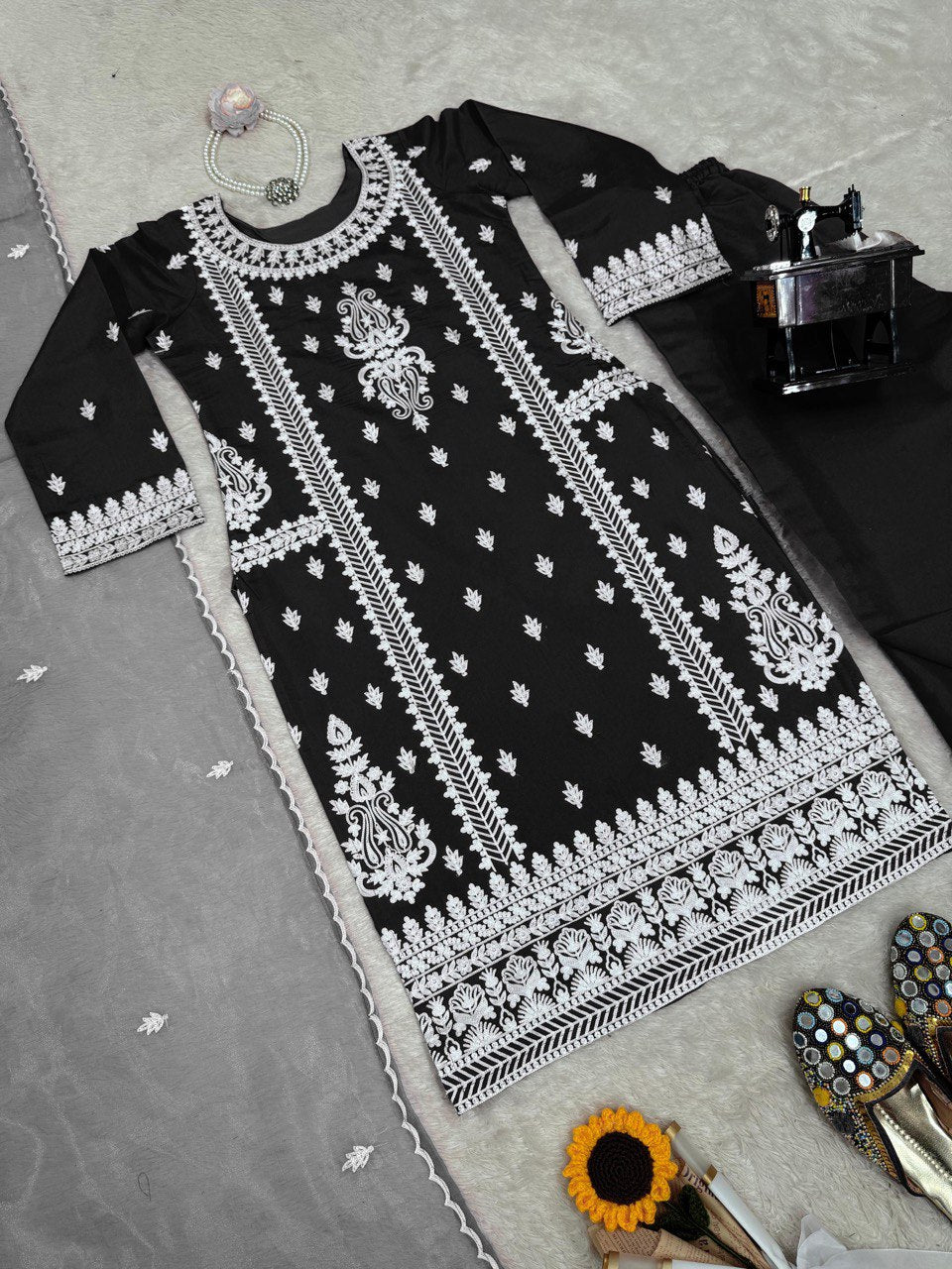 Color_Black