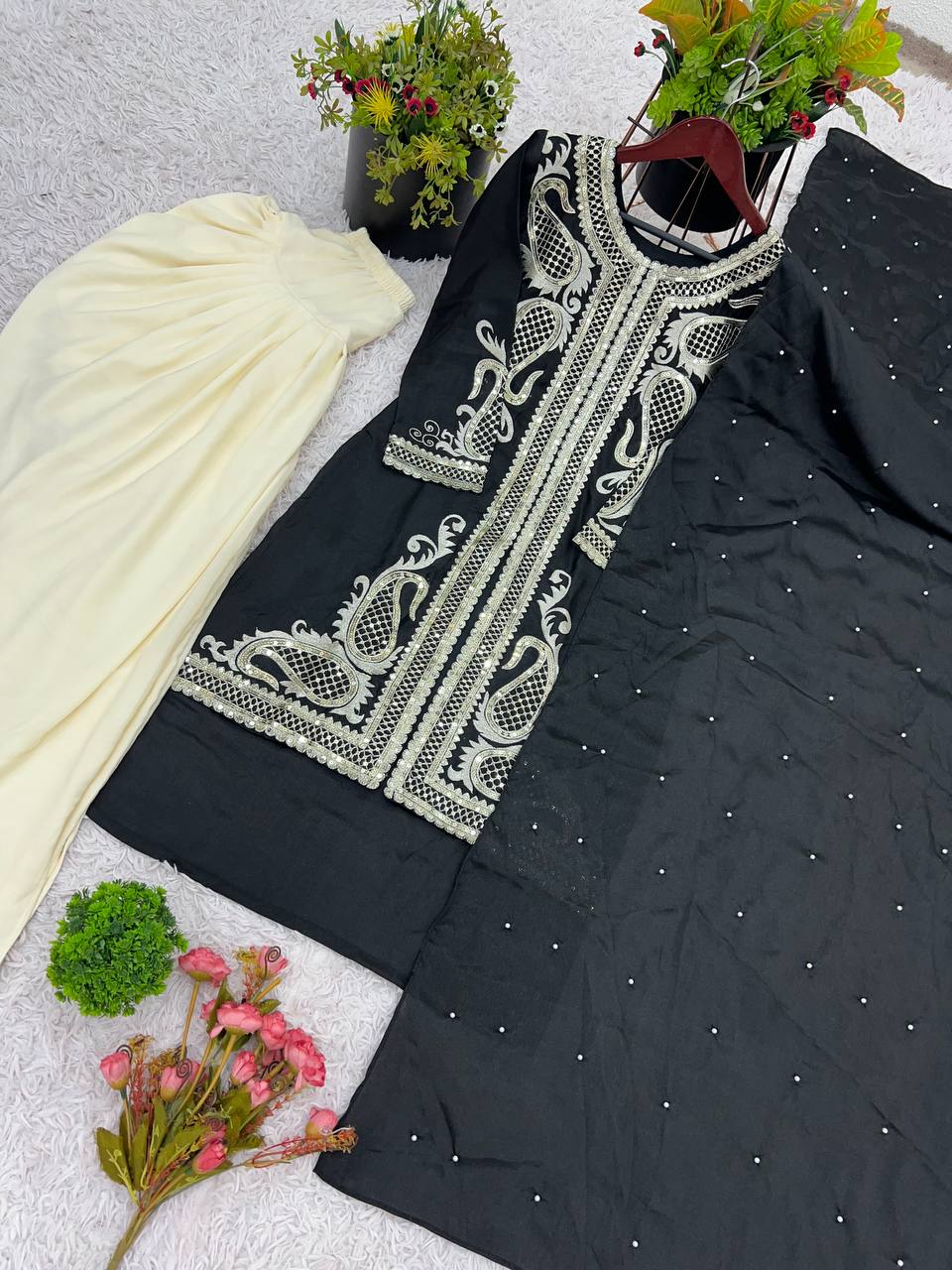 Color_Black