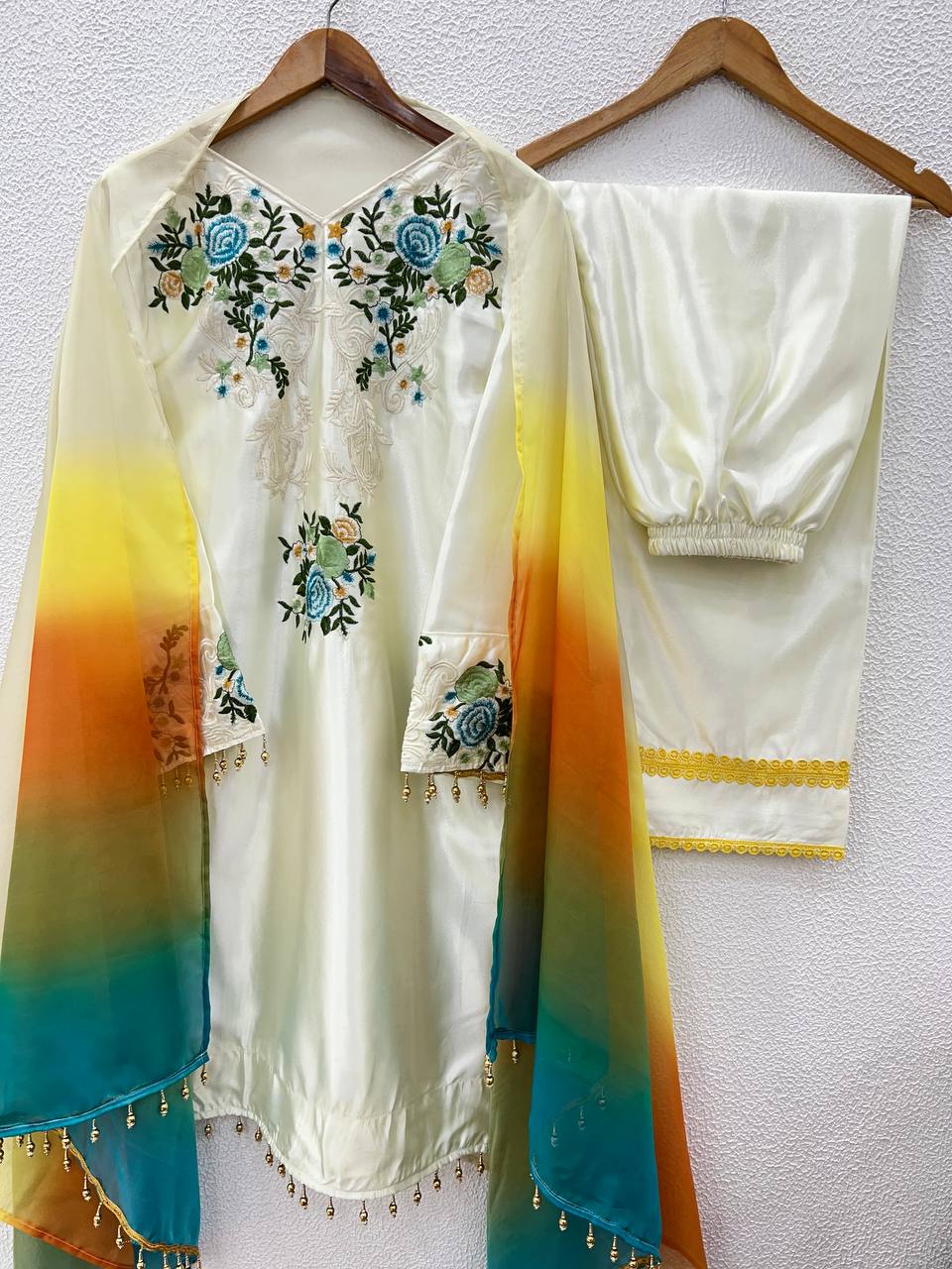 Color_White