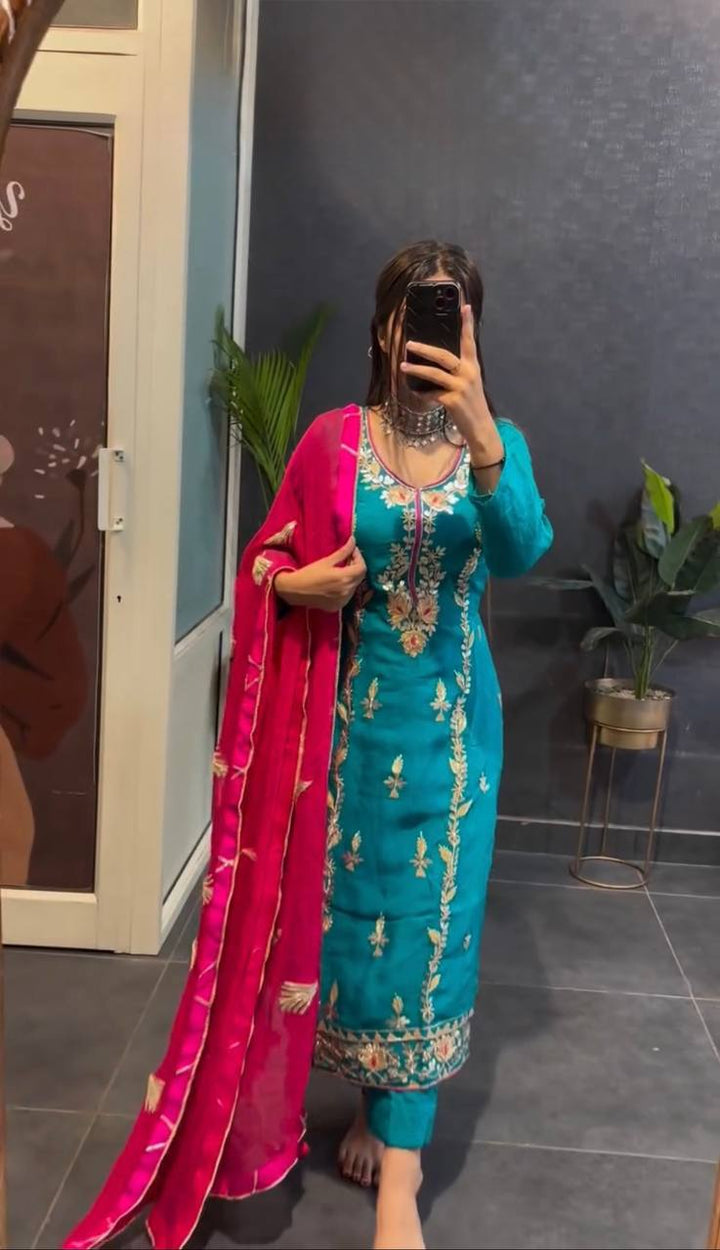 Women's Elegant Heavy CHINON Silk Embroidered Set With Dupatta And Full Sleeves