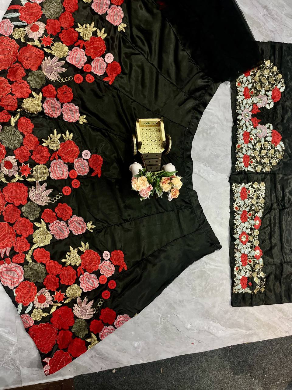 Color_Black